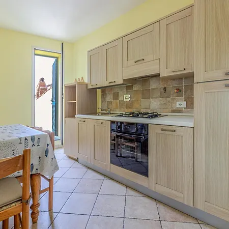 Vicolo Martini - Goelba Apartment *